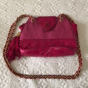 Chanel purse bag clutch - bottom half quilted